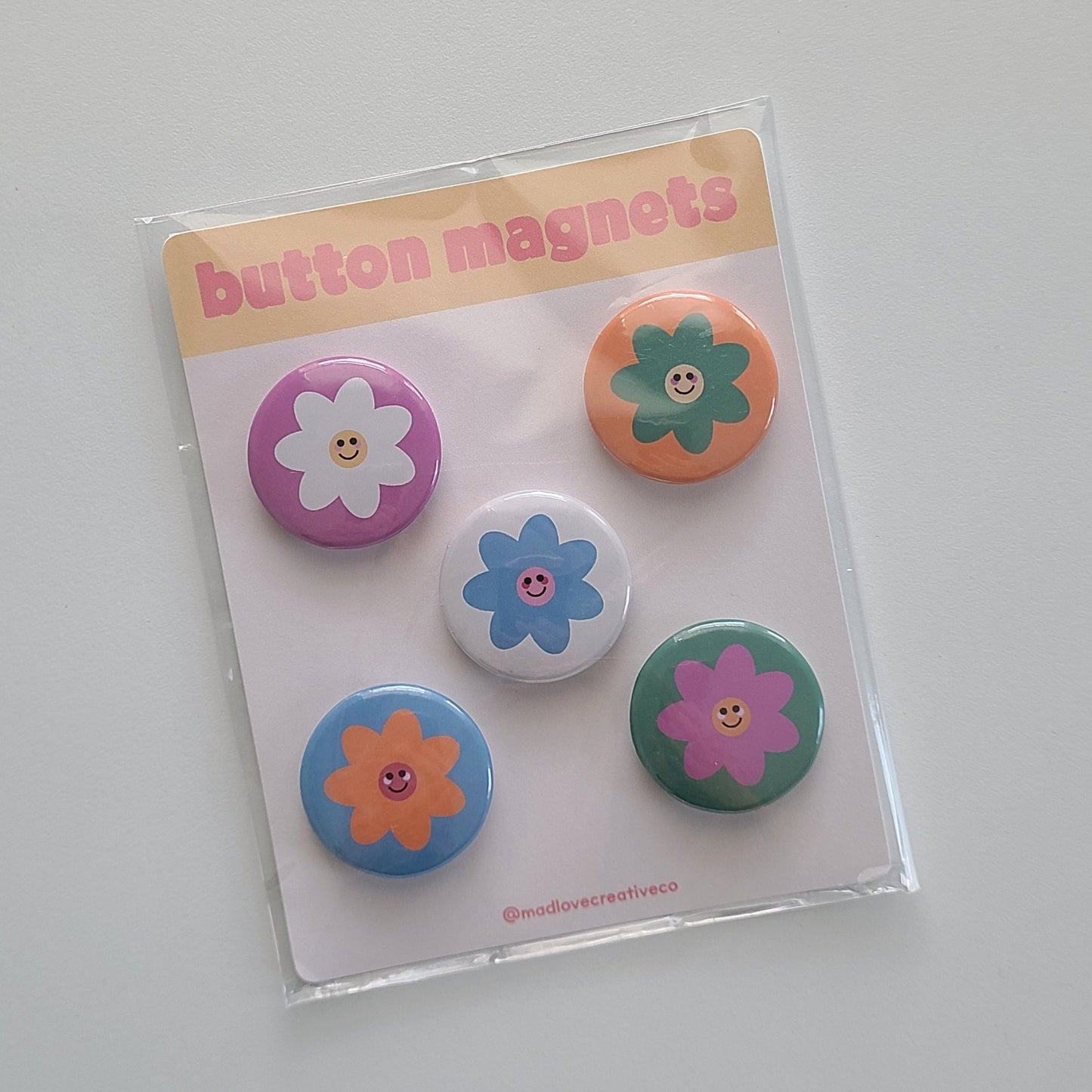 Smiley Flowers Button Magnet Set